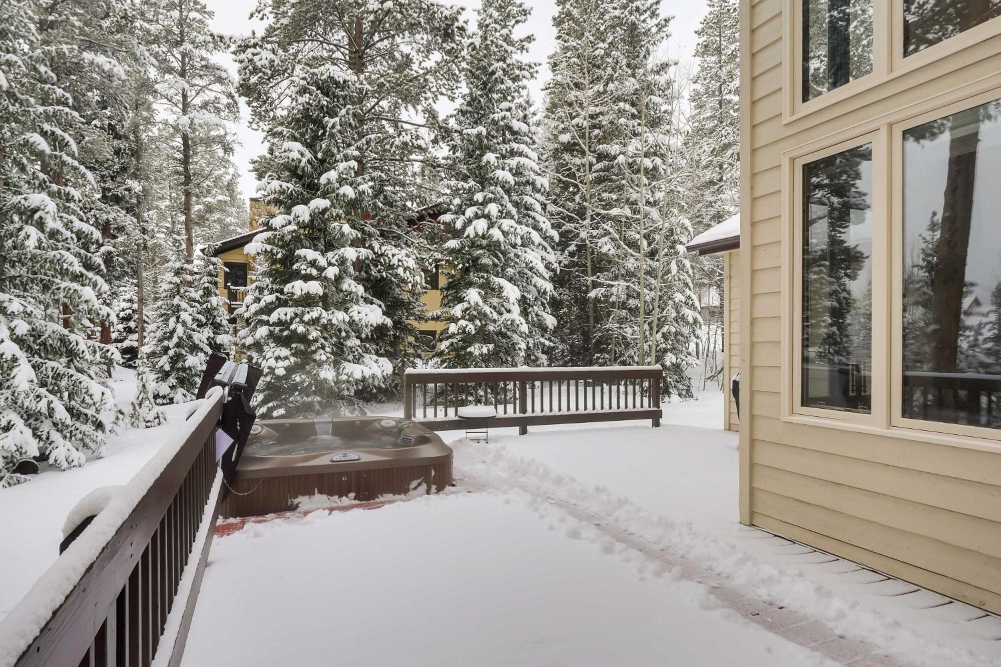Idyllic Forested Breck Home Hot Tub And Ski Shuttle Breckenridge Ngoại thất bức ảnh